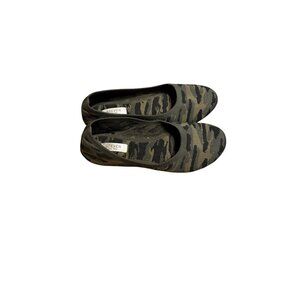 Steven By Steve Madden Camo Slip-On Flats Womens Size 8.5 Comfortable Casual